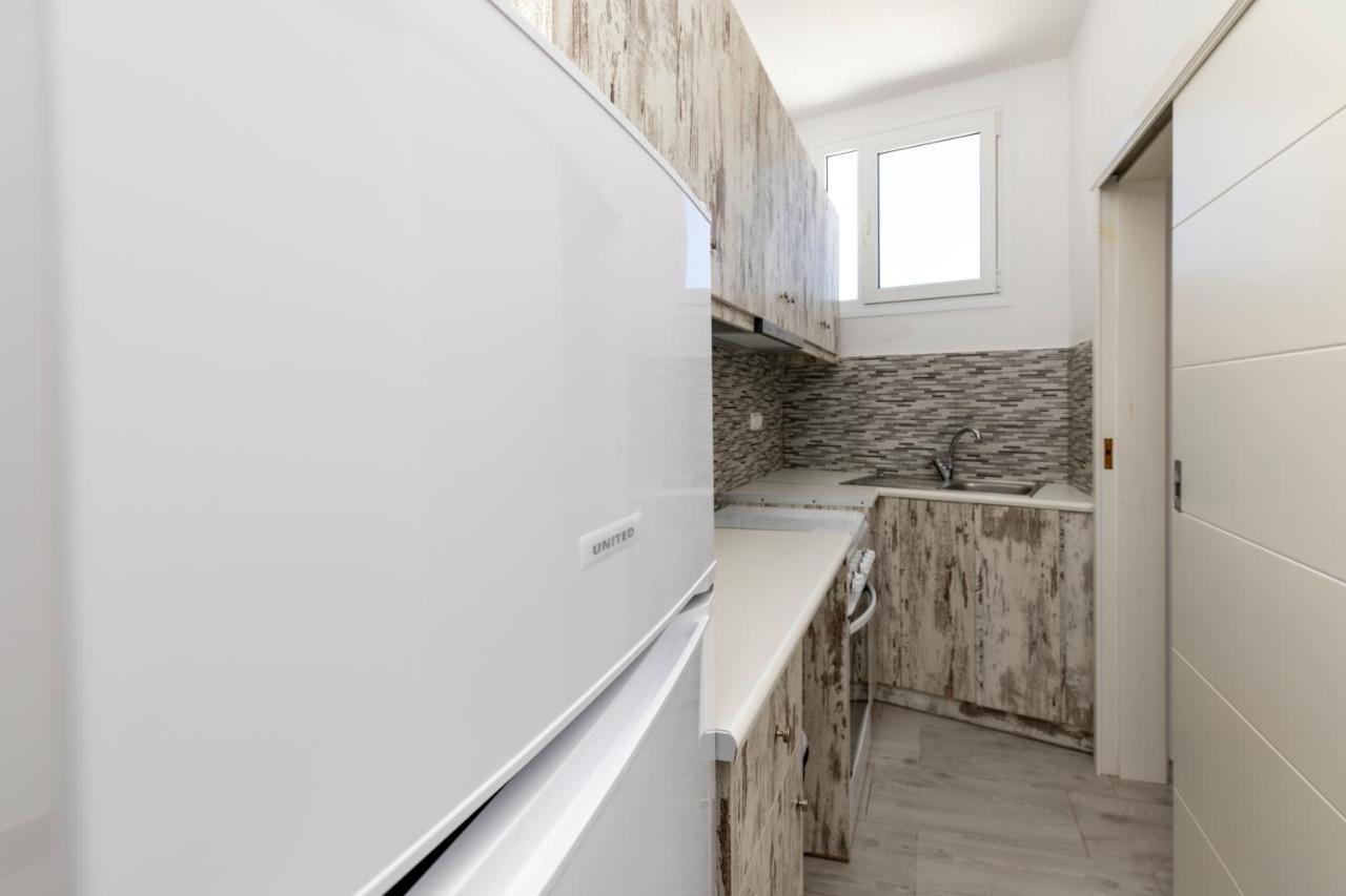 Villa Ostrich Тира Экстерьер фото